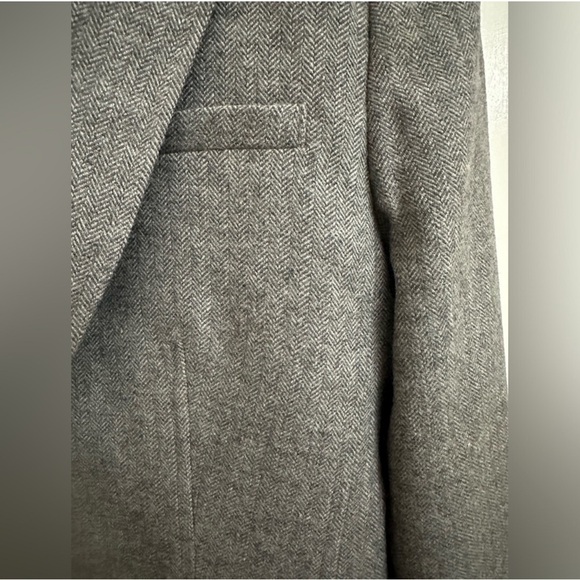 Banana Republic Charcoal Herringbone Wool Blazer - Picture 6 of 16
